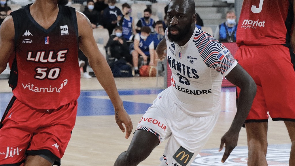 Zimmy Nwogbo sous ses anciennes couleurs, celles de Rouen