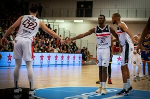 Les RedGiants se congratulent