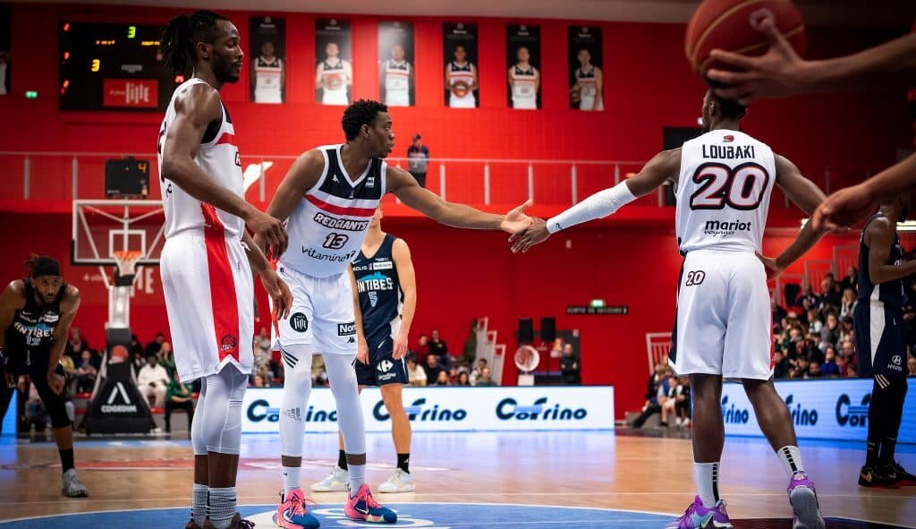 Les redgiants se préparent à en découdre