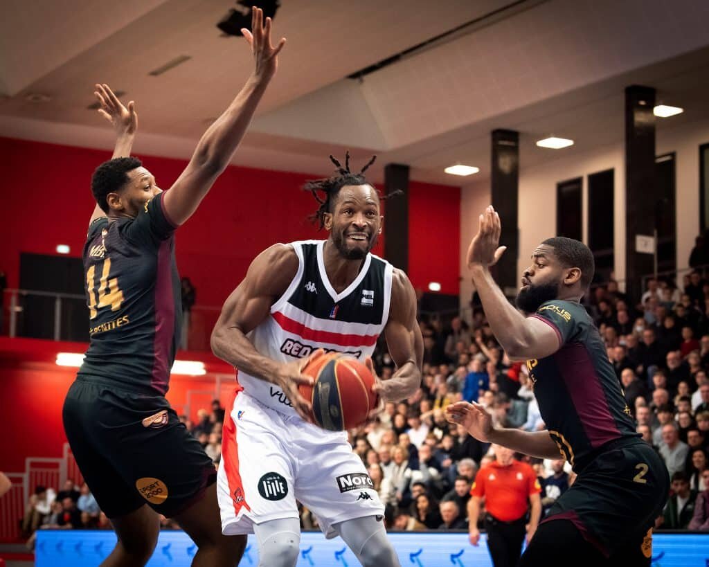 Phillip et les redgiants face à l'OLB