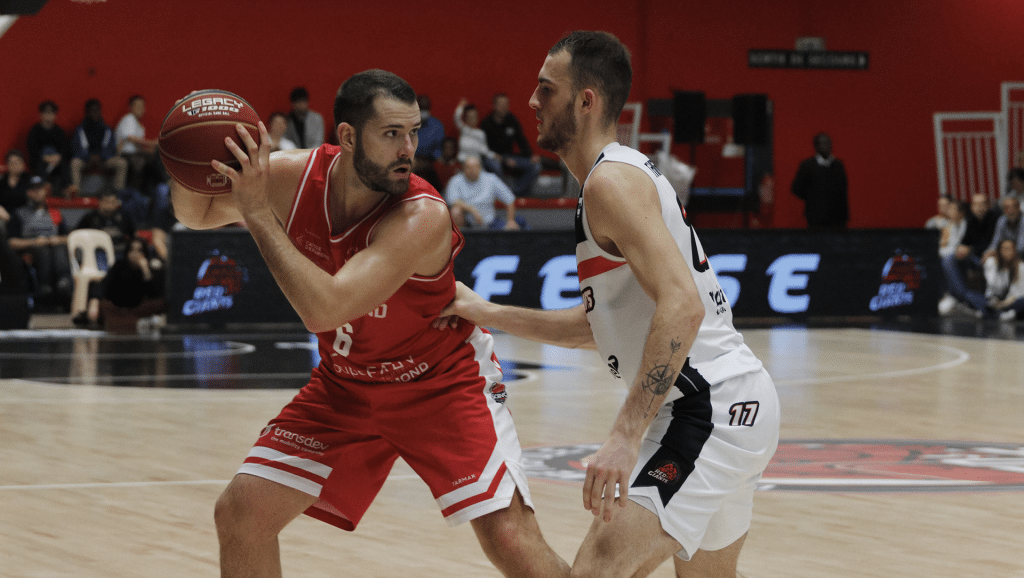 Lorenzo Thirouard-Samson et les redgiants face à l'armada offensive du SCB