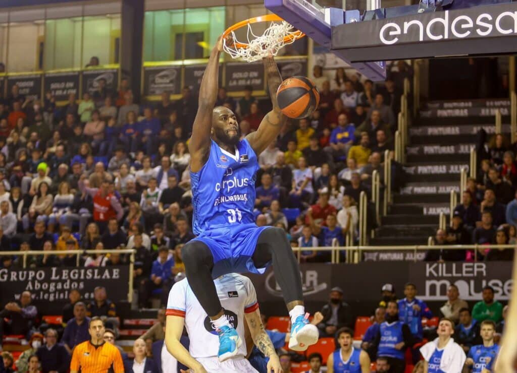Christian Eyenga s'engage au LMB