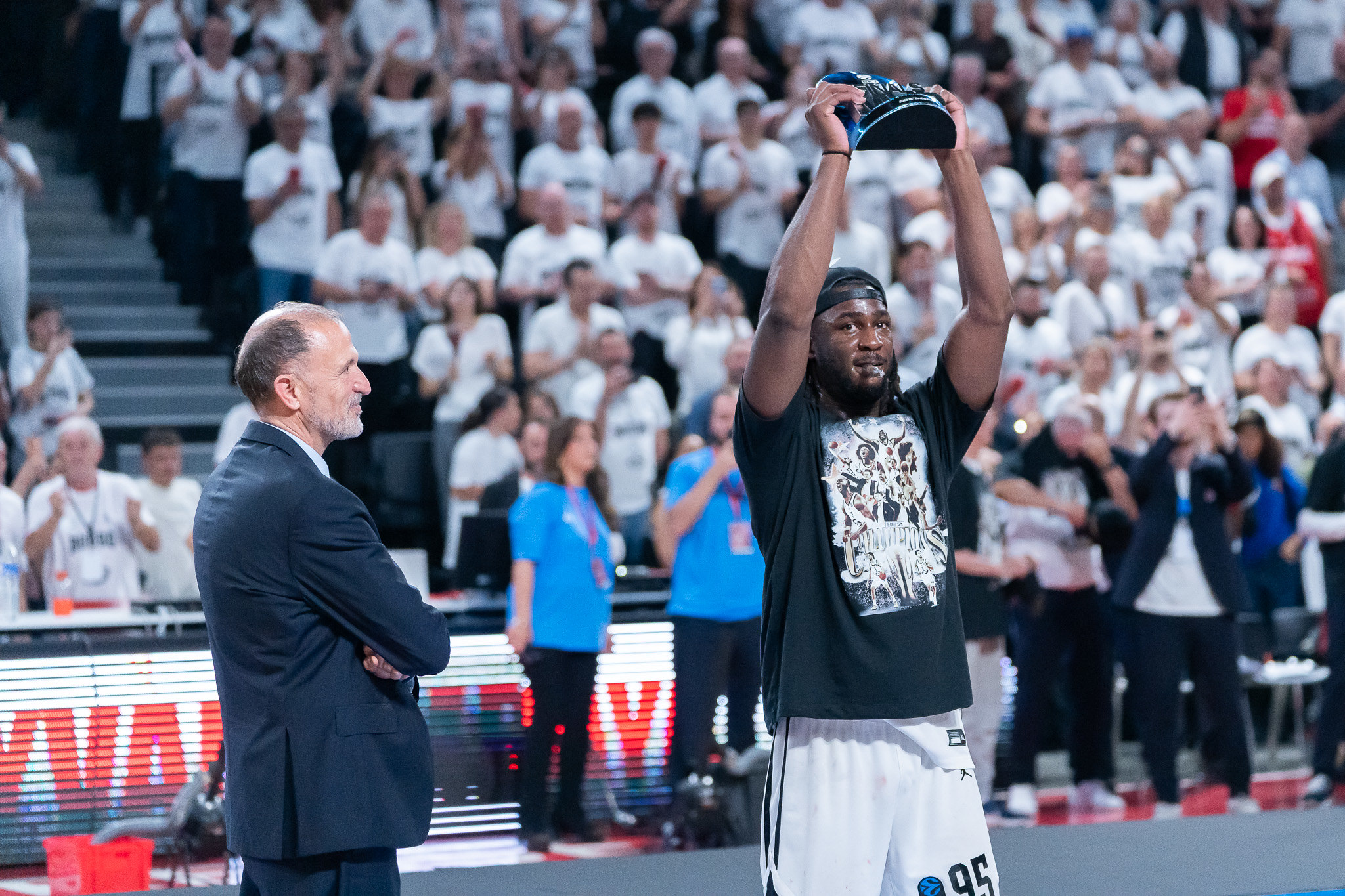 Adam Mokoka reste en EuroCup : le MVP de la Finale avec Bourg rejoint le projet XXL de Vassilis Spanoulis !
