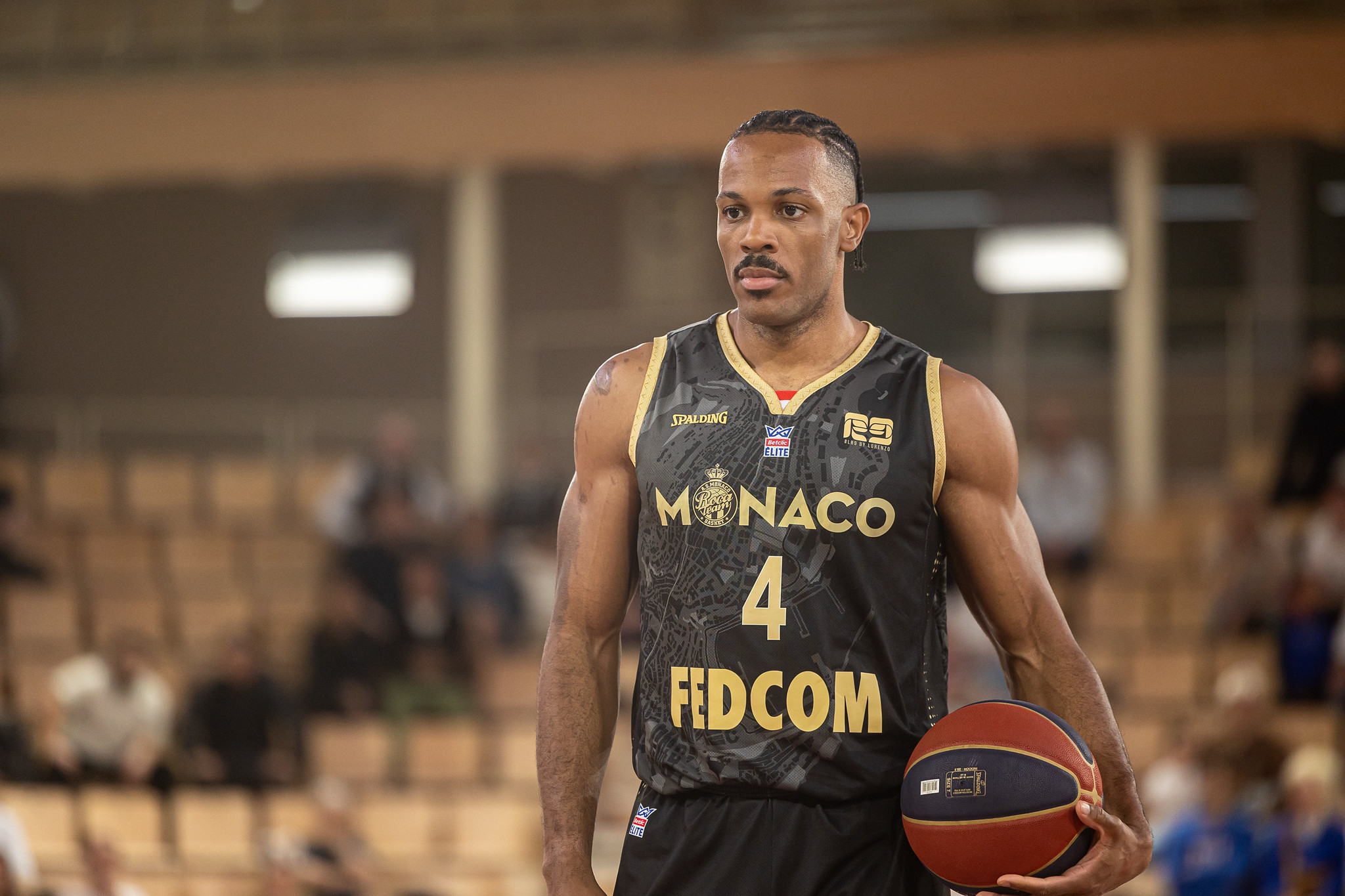Après quatre saisons à Monaco, Jaron Blossomgame s’engage à Dubai jusqu’en 2028