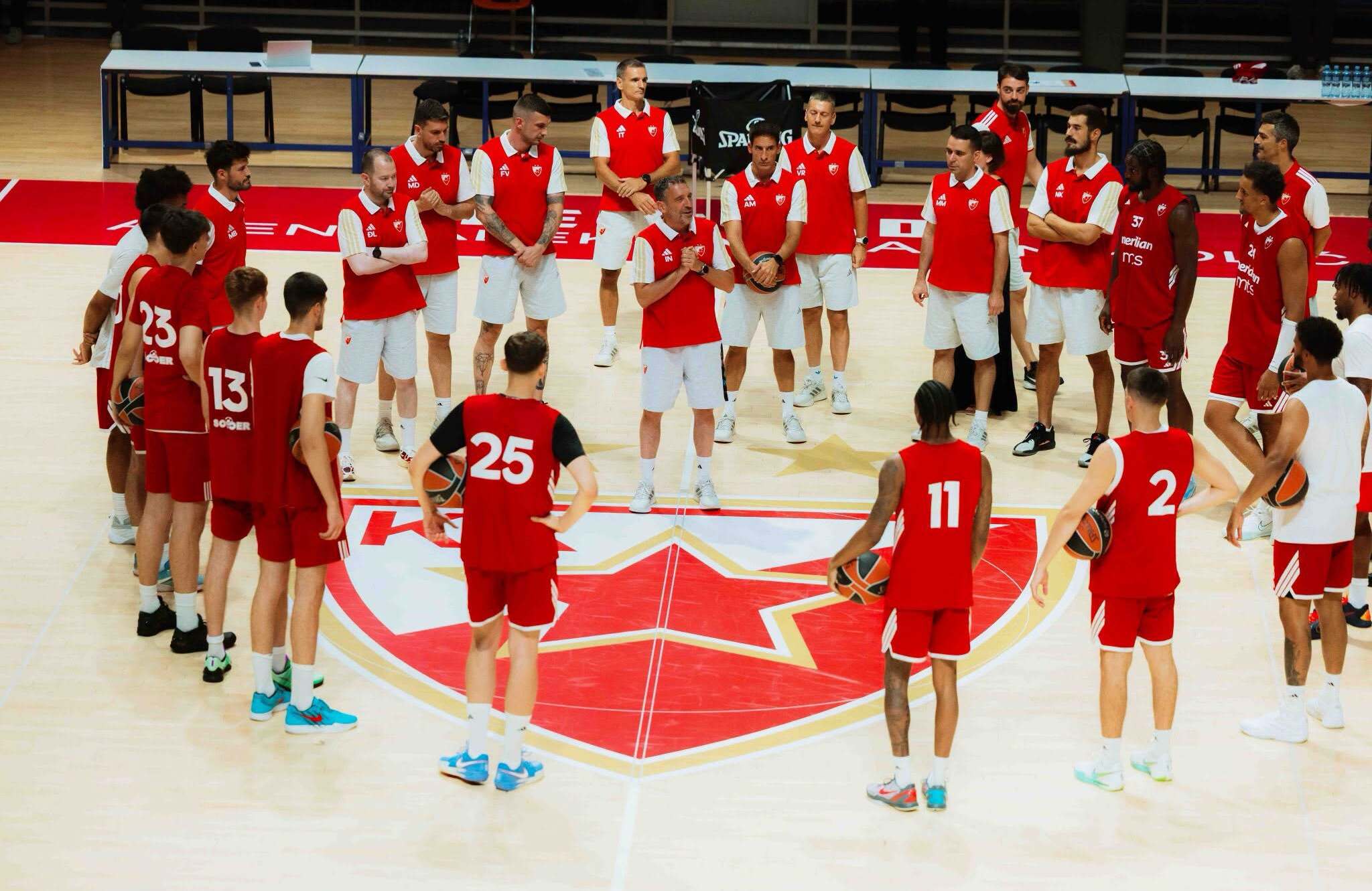 Coup d’arrêt en Ligue Adriatique : la saison ne commencera pas ce week-end