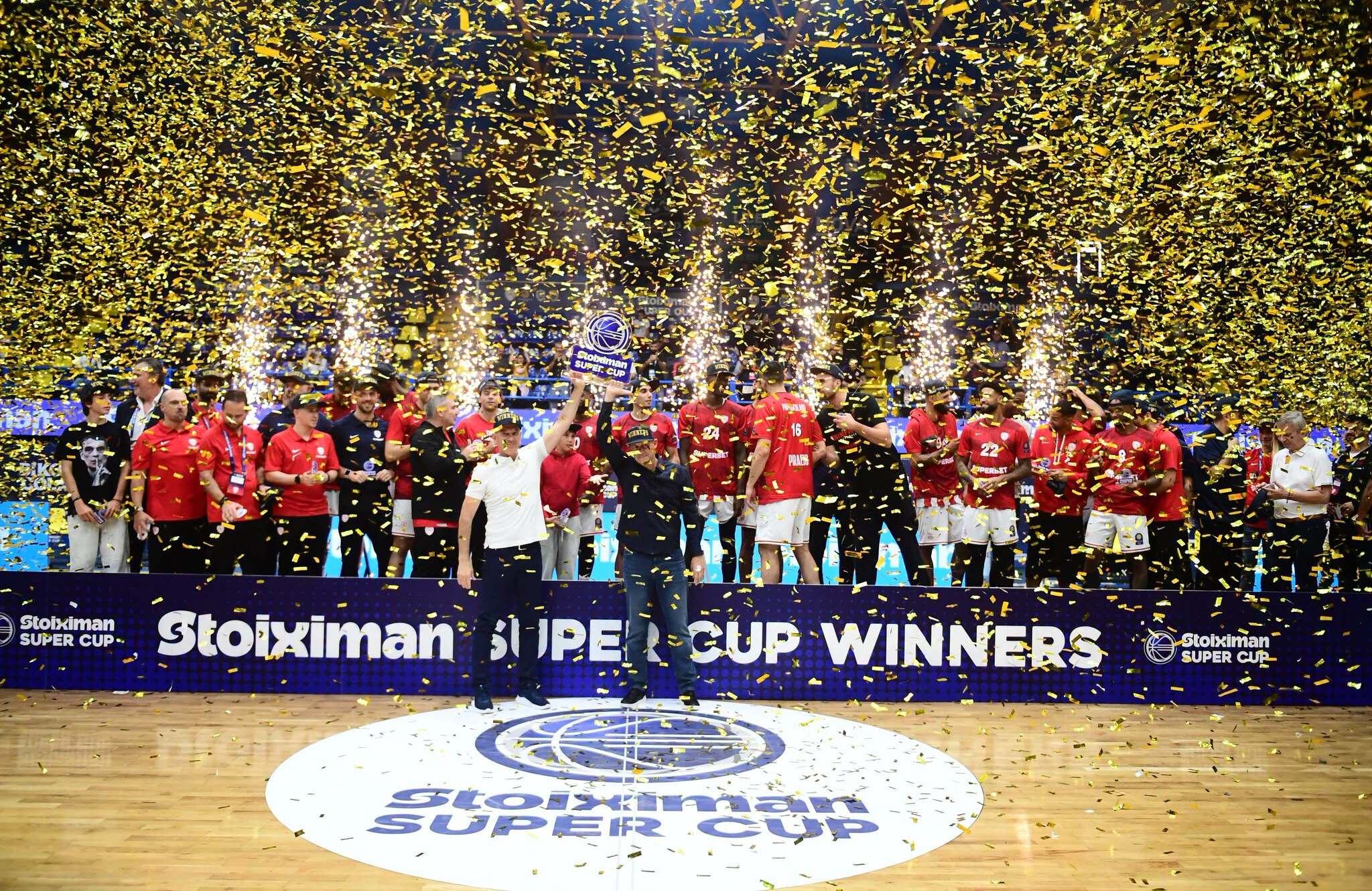 Evan Fournier lance sa saison par un trophée avec l’Olympiakos