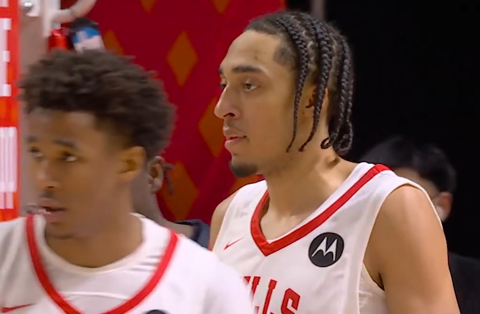 7 fautes en moins de 11 minutes pour Noa Essengue à la Summer League : l’apprentissage à la dure continue pour l’ailier des Bulls