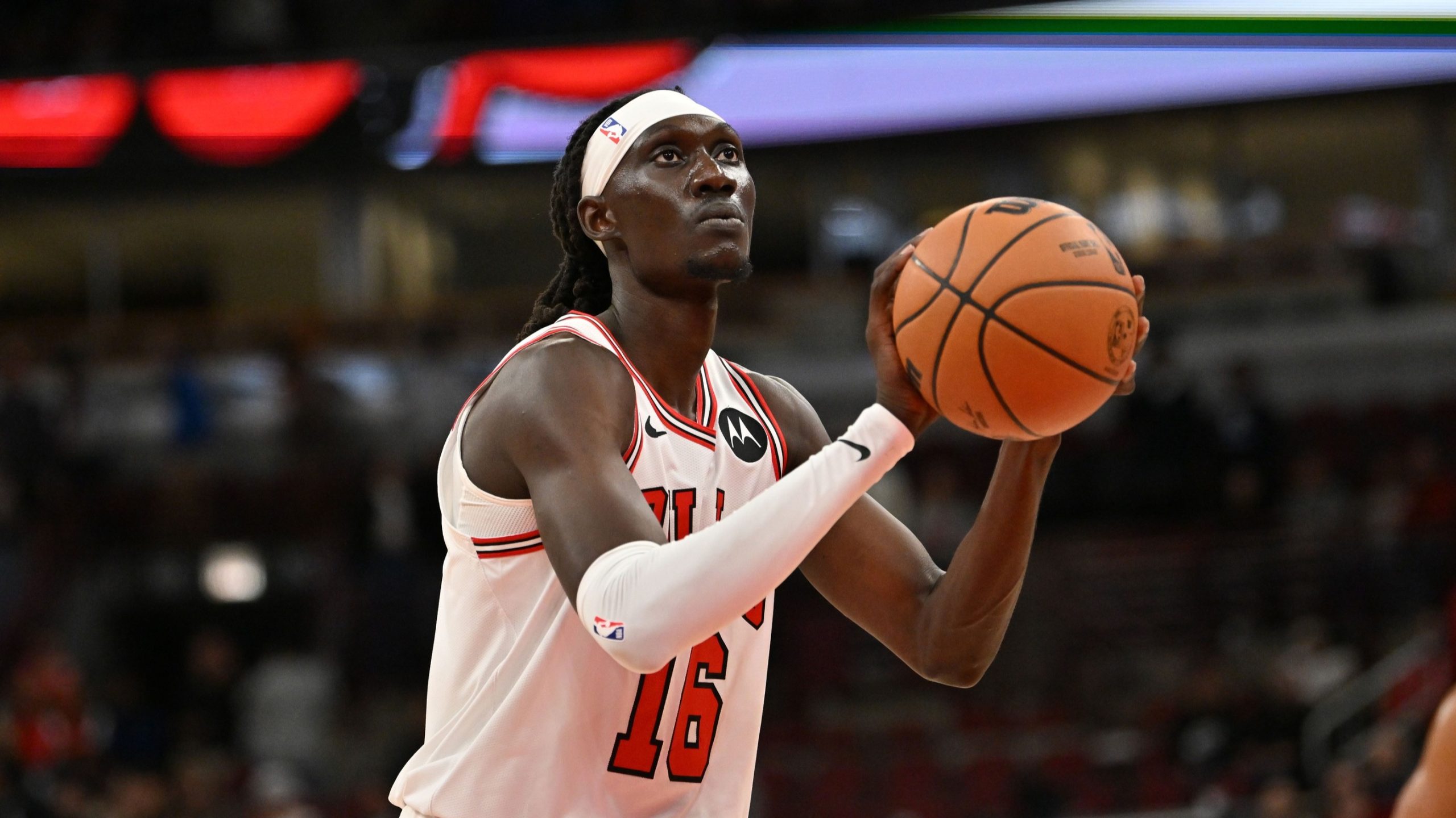 T.J. Shorts et Neal Sako rejoints à Valence par un ex-joueur des Chicago Bulls