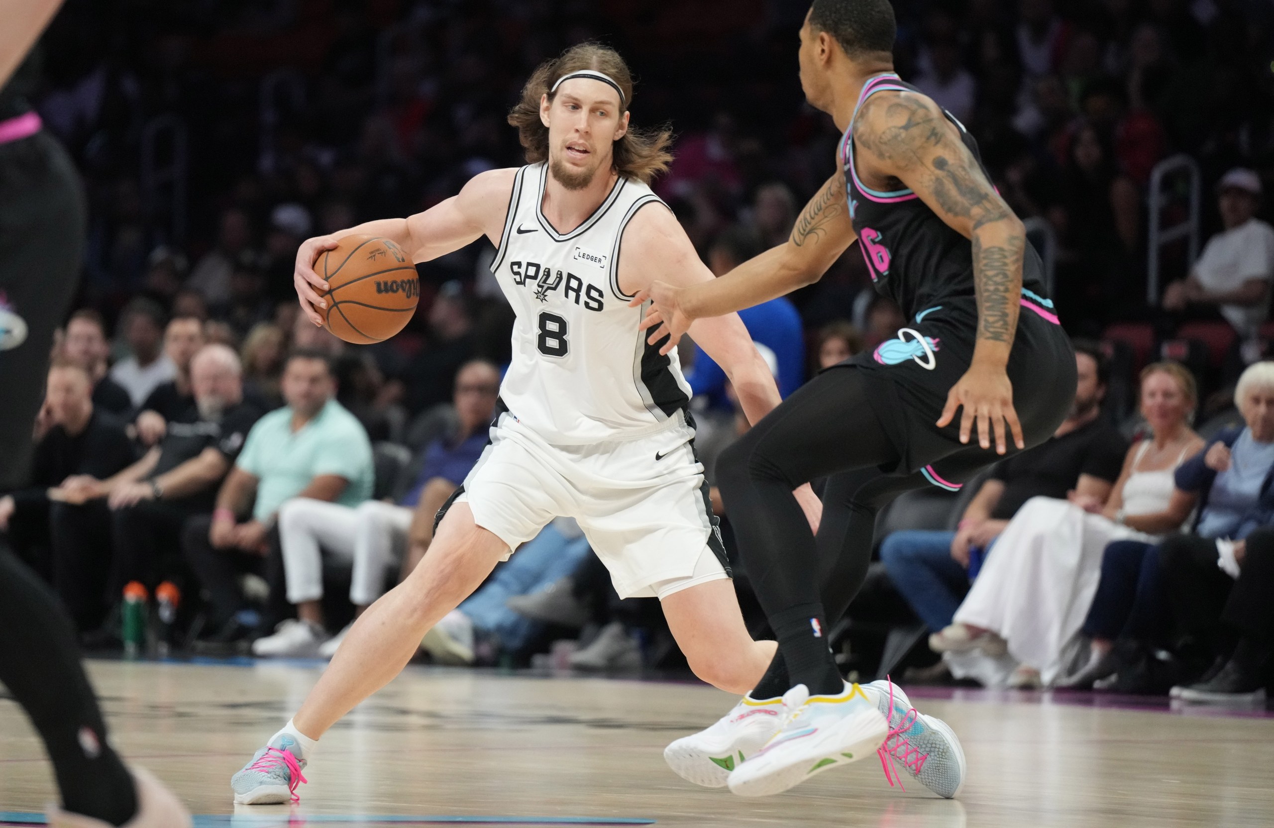 Kelly Olynyk quitte Victor Wembanyama pour Gérald Ayayi : l'intérieur NBA va découvrir l'EuroCup !