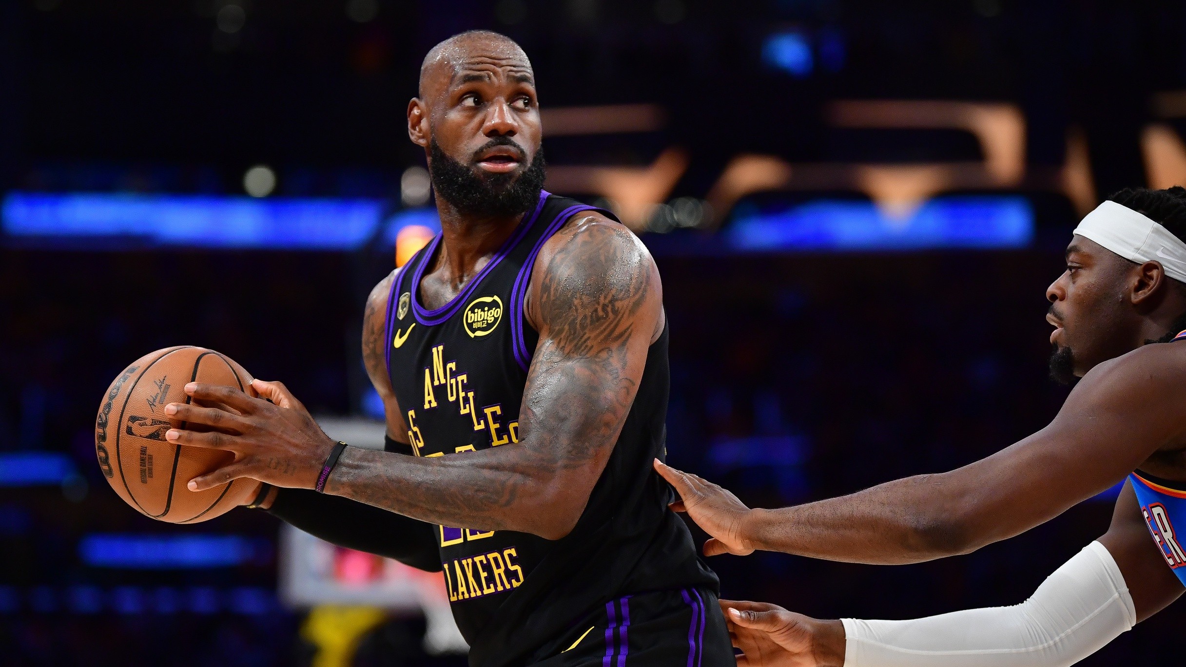 LeBron James laisse planer le doute concernant sa future franchise