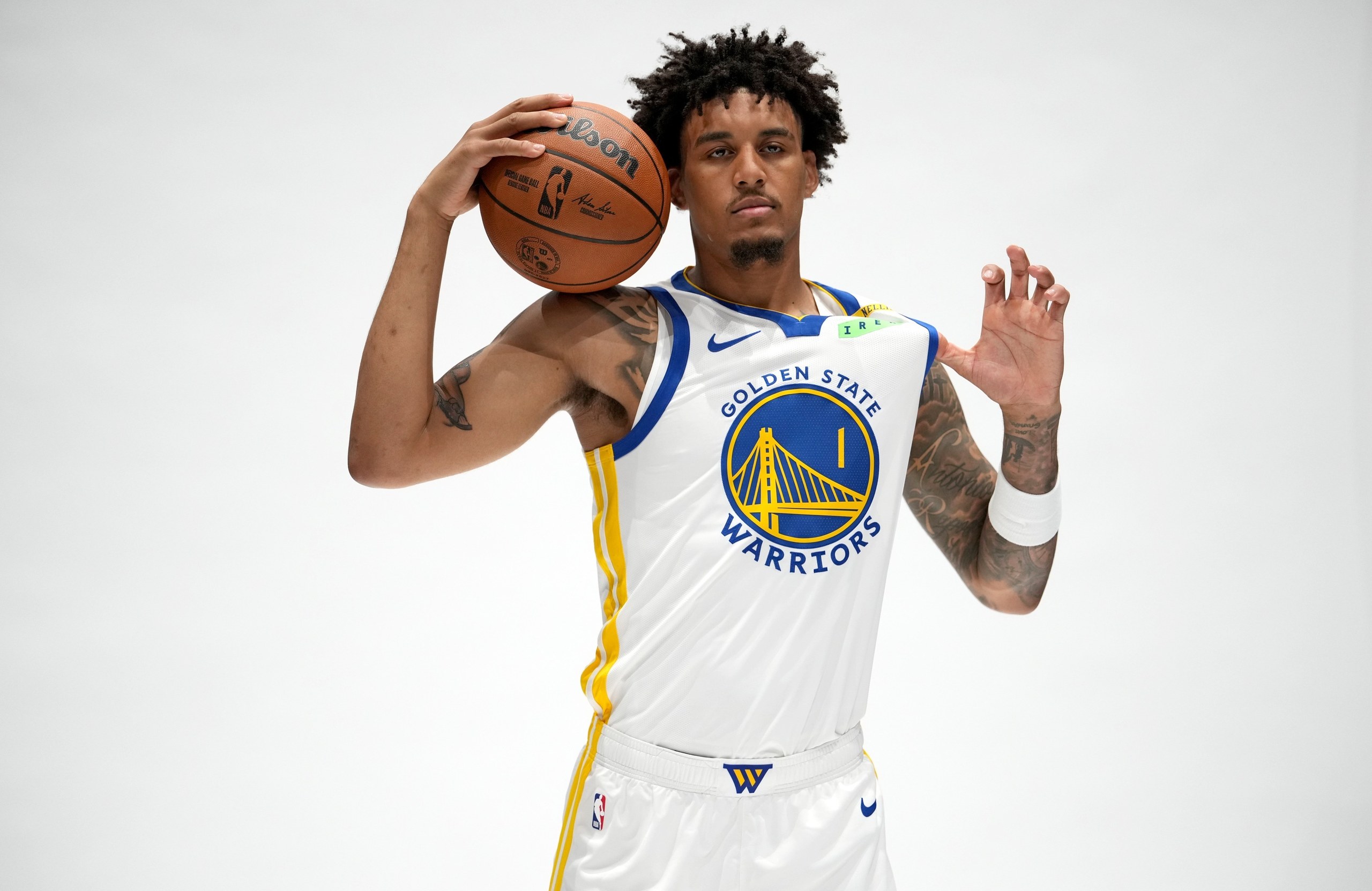 Steve Kerr critique Yaxel Lendeborg après ses débuts avec les Warriors en pré-saison