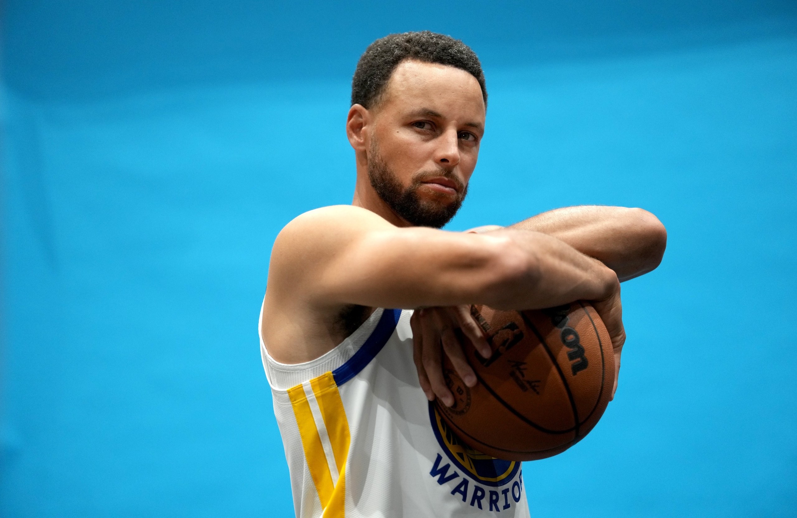 Stephen Curry sur l'état de son genou droit « C’est préoccupant mais je peux gérer »