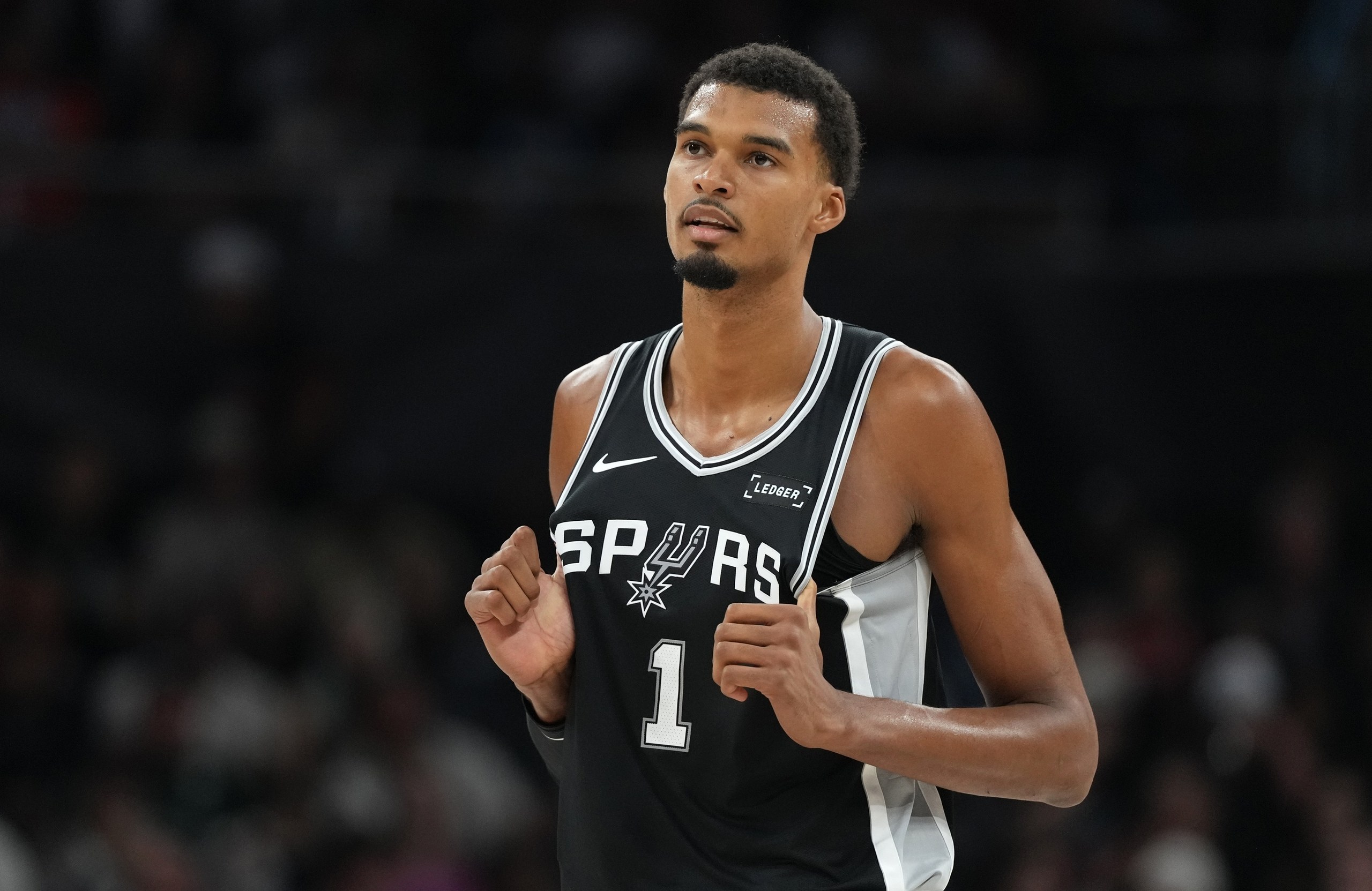 Les Spurs de Victor Wembanyama encore battus et les Celtics se relancent grâce à Jayson Tatum : le résumé de la nuit en NBA